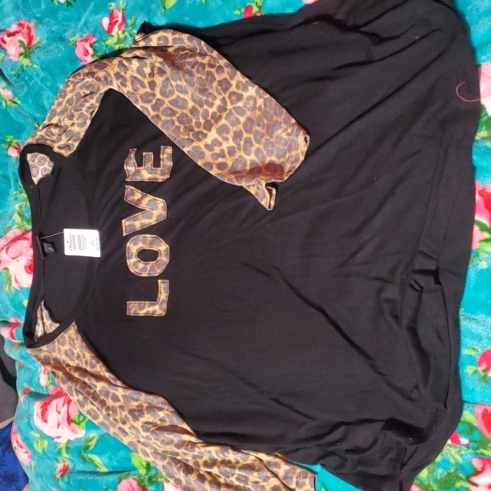 Torrid leopard "Love" raglan 2x